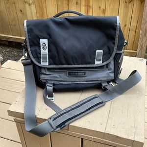 TIMBUK2 Messenger bag 14”high 17”wide
